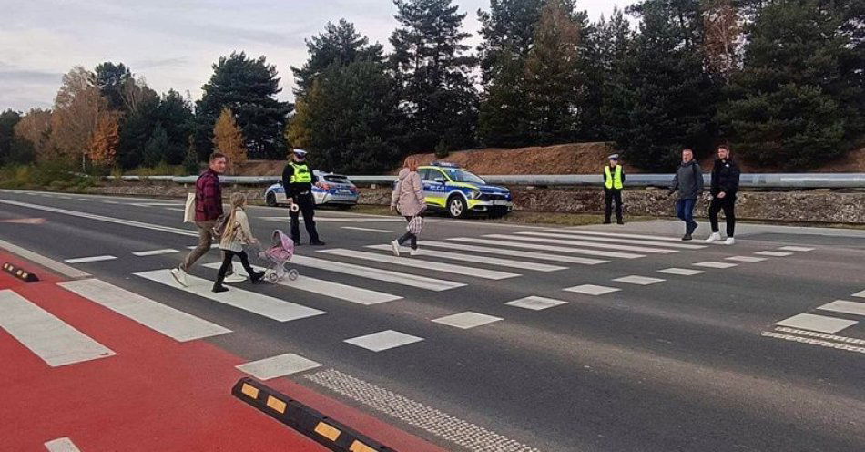 zdjęcie: Bezpiecznie podczas Wszystkich Świętych w powiecie polkowickim / fot. KPP w Polkowicach