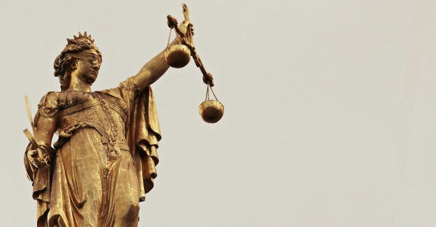 Sprawiedliwość nie oznacza, że wszyscy dostają to samo- odparł tato. - Sprawiedliwość oznacza, że wszyscy dostają to, czego potrzebują