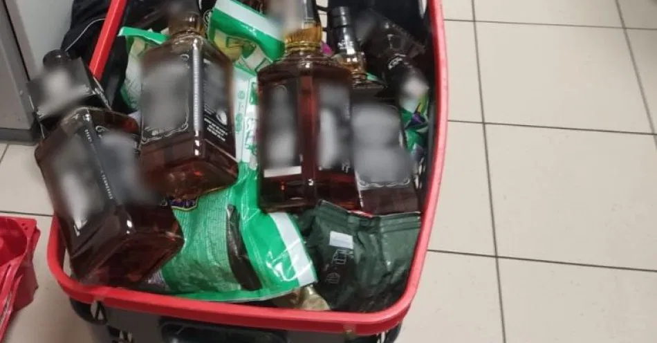 zdjęcie: Utrzymywał się z kradzieży. Aresztowano 42-latka z Łomży / fot. KMP Łomża