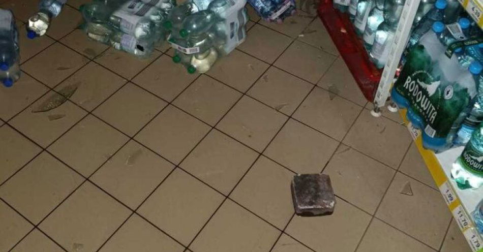 zdjęcie: Włamał się do marketu w Pakości. Zatrzymany po kilkunastu minutach / fot. KPP Inowrocław