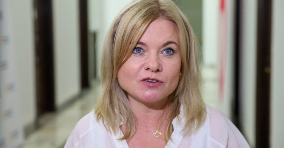 zdjęcie: Łoboda: orzeczenie ETPCz ws. aborcji nie wpłynie na postawę konserwatywnych polityków / Warszawa, 24.07.2025. Posłanka KO Dorota Łoboda podczas wypowiedzi dla mediów na korytarzu Sejmu w trzecim dniu posiedzenia izby, 24 bm. w Warszawie. (amb) PAP/Leszek Szymański