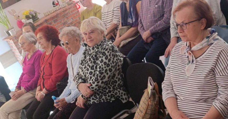 zdjęcie: Senior na 6 z plusem Spotkanie o bezpieczeństwie w Świdnicy / fot. KPP w Świdnicy