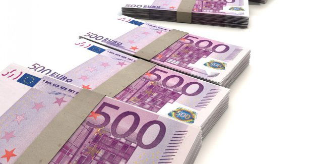 Oszuści wyłudzili od seniorki ponad 280 tys. zł