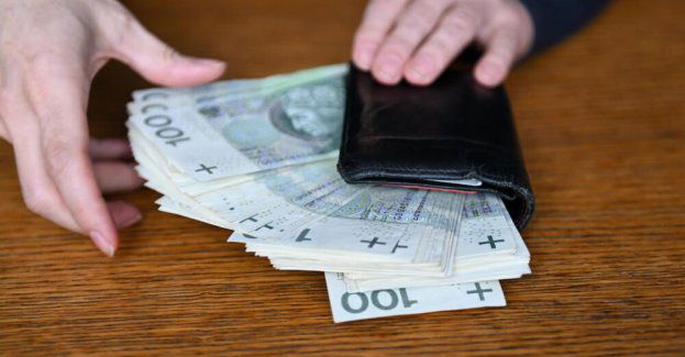 55 proc. ankietowanych woli wyższe zarobki od pracy na etacie