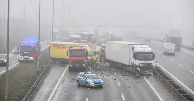 Po karambolu na Obwodnicy Trójmiasta ruch jest tymczasowo kierowany na zjazd w kierunku Gdańska