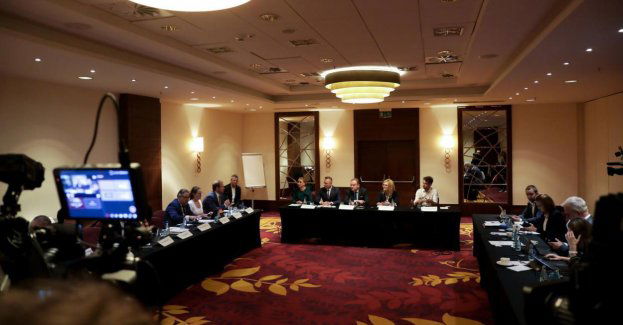 41,6 proc. badanych uważa, że komisje śledcze rozliczą afery; 41,9 proc. jest przeciwnego zdania