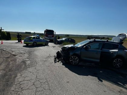 Kolizja na skrzyżowaniu dróg wojewódzkich w miejscowości Gurcz.