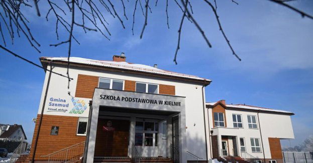 Nauczycielka ze szkoły w Kielnie dla „DB”: nie wyrzuciłabym krzyża, symbolu wiary