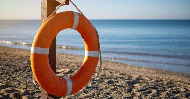 Dwoje ratowników oskarżonych ws. utonięcia 10-latka na kąpielisku w Ostródzie