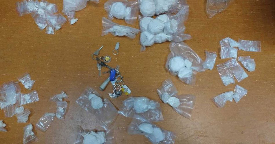 zdjęcie: Legionowo: policja zabezpieczyła ponad 3 kg amfetaminy / fot. KPP w Legionowie zabezpieczone narkotyki