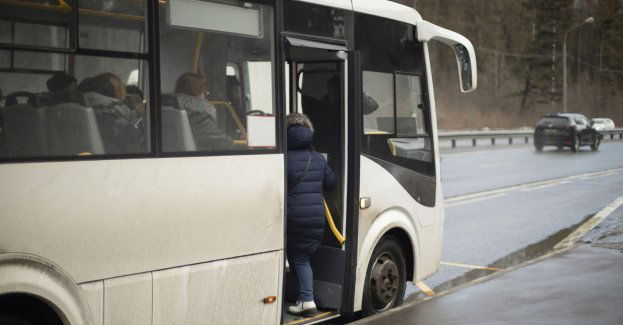 Pięć osób rannych w wypadku autobusu na A2