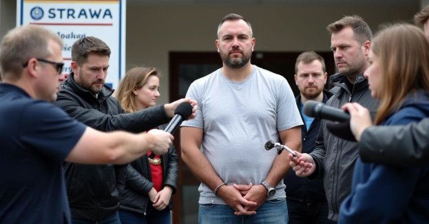 Mieszkaniec Ostrowa ukradł portfel i płacił skradzioną kartą