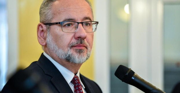Akt oskarżenia w sprawie pobicia b. ministra zdrowia Adama Niedzielskiego skierowany do sądu