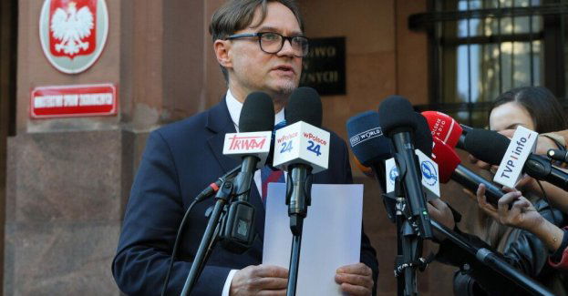Nie ma obywateli Polski na liście pasażerów samolotu, który rozbił się w Indach