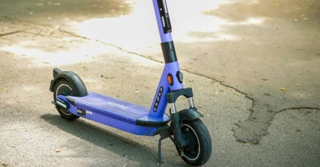 Jechał na hulajnodze drogą ekspresową, bo tak pokierowała go nawigacja