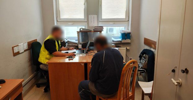 Chciał dostać się do Paryża, a znalazł się w policyjnej celi