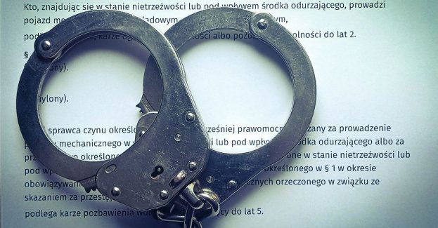 Nietrzeźwy, bez uprawnień kierował samochodem