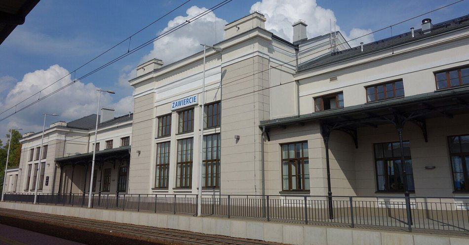 zdjęcie: Budżet Obywatelski 2026 w Zawierciu - 23 projekty do głosowania / Widok stacji kolejowej w Zawierciu, fot. Travelarz, CC BY-SA 4.0, https://commons.wikimedia.org/wiki/File:WK14_Zawiercie_(1)_Travelarz.jpg
