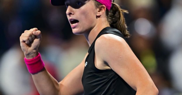 Turniej WTA w Dubaju - awans Świątek do półfinału