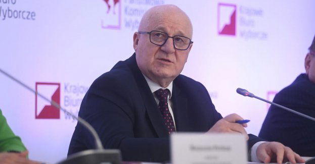 Druga tura wyborów samorządowych przebiega spokojnie; zdarzają się incydenty
