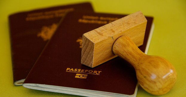 Podrobione stemple w paszportach Ukrainek; miały legalizować ich pobyt w UE