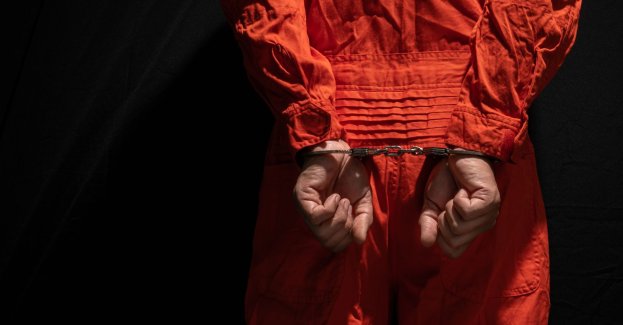 Sześć osób oskarżonych ws. zabójstw z lat 90. podczas wojny gangów