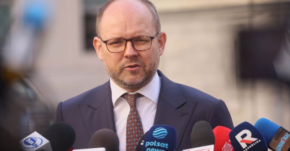 zdjęcie: Przydacz: ostatnie rozmowy potwierdzają, że istnieje bardzo duża szansa na stałą bazę wojsk USA w Polsce / Rzym, Włochy, 18.05.2026. Szef Biura Polityki Międzynarodowej w KPRP Marcin Przydacz podczas konferencji dla polskich mediów, 19 bm. w Rzymie. Prezydent RP Karol Nawrocki rozpoczyna dwudniową wizytę we Włoszech. Spotka się z prezydentem Włoch Sergio Mattarellą i włoską premier Giorgią Meloni. Weźmie także udział w obchodach 82. rocznicy bitwy o Monte Cassino. (mr) PAP/Leszek Szymański