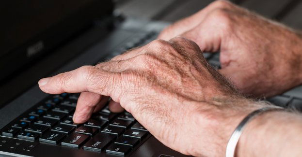 W ubiegłym roku ofiarami przestępstw telefonicznych padło 3,5 tys. seniorów
