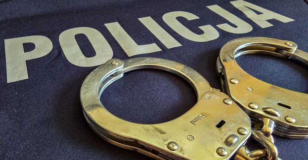 2 poszukiwanych w rękach policjantów