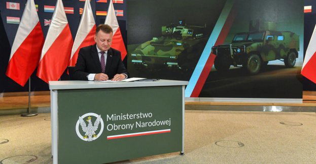 Szef MON zatwierdził umowy z PGZ na lekkie pojazdy rozpoznawcze, ciężkie bojowe wozy piechoty i nowe kołowe transportery opancerzone