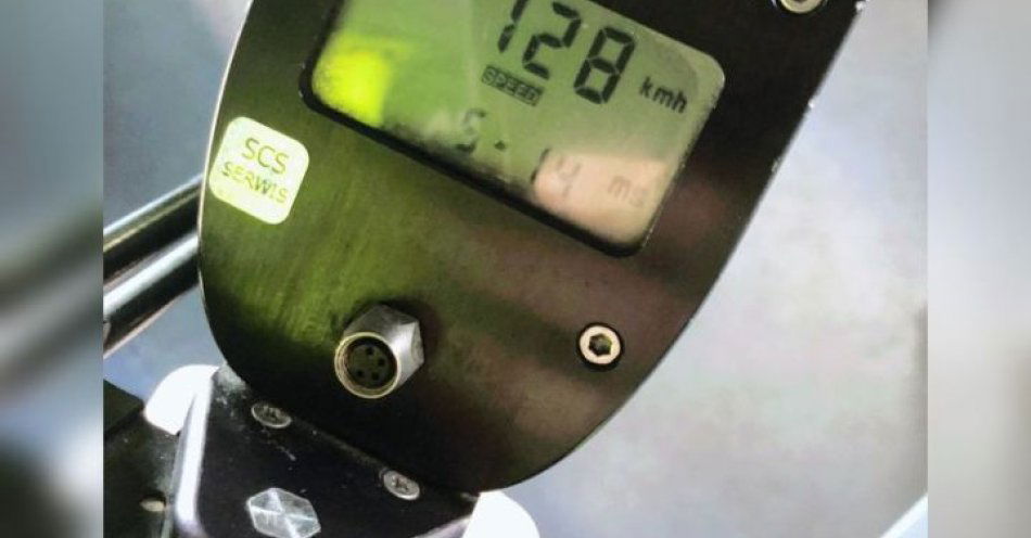 zdjęcie: Młody kierowca pędził 128 km/h w terenie zabudowanym / fot. KPP w Malborku