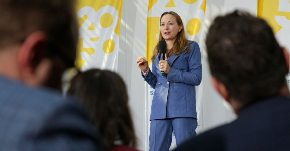 zdjęcie: Źródła PAP: Petru, Mucha, Hennig-Kloska i Kobosko zawarli sojusz wyborczy; chcą zablokować Pełczyńską-Nałęcz / Legionowo, 29.03.2025. Minister funduszy i polityki regionalnej Katarzyna Pełczyńska-Nałęcz przemawia podczas V Forum Samorządowego Polski 2050 w Legionowie, 29 bm. (jm) PAP/Paweł Supernak