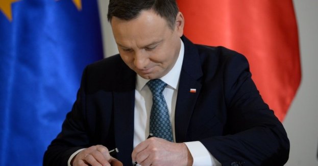Prezydent podpisał ustawę ws. opóźnienia wejścia w życie nowych taryf na prąd