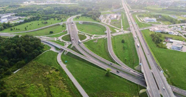 Podpisano umowę na budowę kolejnego odcinka S17 za ponad 500 mln zł