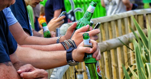 Najpierw pili potem z agresją ruszyli do boju