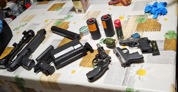 Twierdził, że ma granat. Groził policjantom