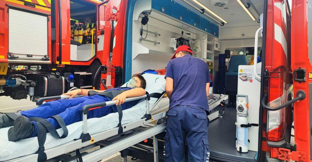 Dwoje dzieci i 49-latka w szpitalu