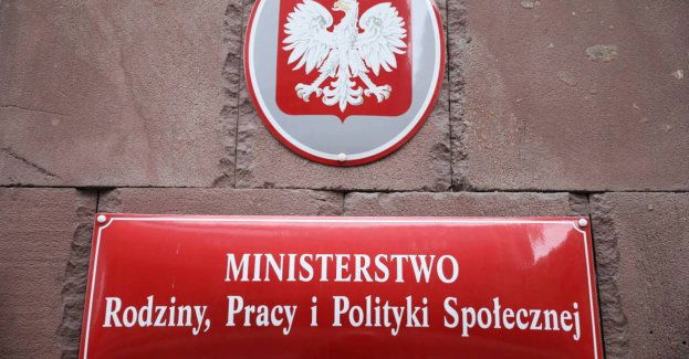 Szacowana stopa bezrobocia w czerwcu wyniosła 4,9 proc