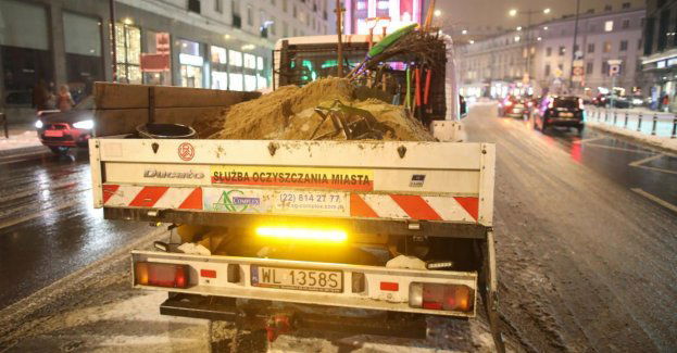 W całym kraju opady deszczu, deszczu ze śniegiem i śniegu