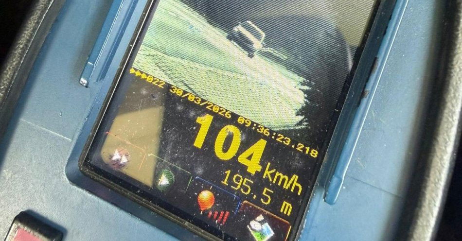 zdjęcie: 39-latka straciła prawo jazdy za 104 km/h w Grominie / fot. KPP w Pułtusku