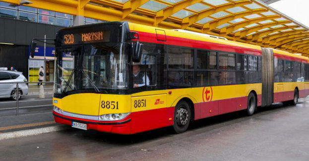 W poniedziałek komunikacja wraca na rozkłady sprzed wakacji, są też zmiany