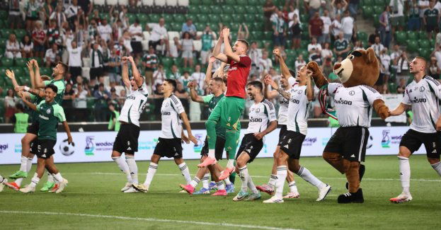 Ekstraklasa piłkarska - Legia rozpoczęła od zwycięstwa