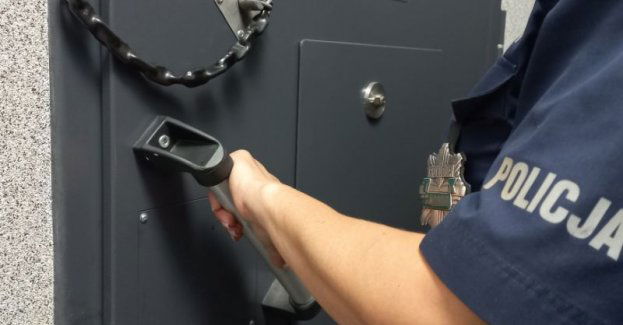 Zarzuty dla poszukiwanego recydywisty za kradzież sklepową