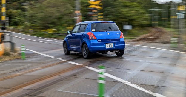 Nie żyje kierowca auta, które zderzyło się z pociągiem w Pękaninie