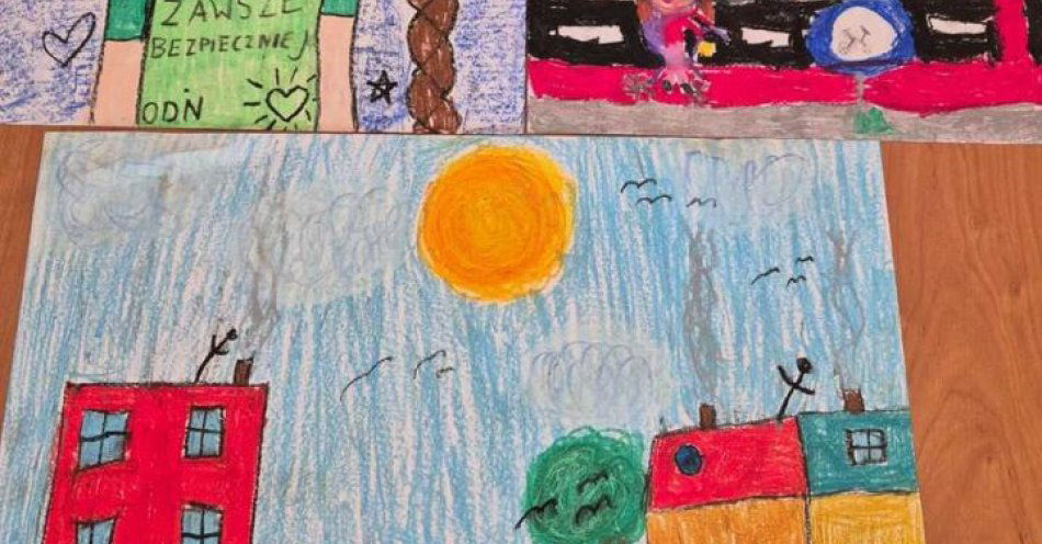 zdjęcie: Młodzi artyści promują bezpieczeństwo w kaskach / fot. KMP w Kaliszu