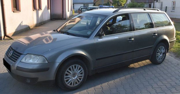 Potrącił rowerzystę, bo się zagapił. Odjechał z miejsca bo "nic się nie stało"