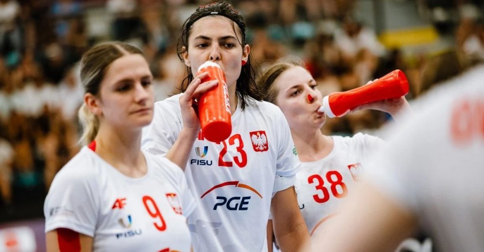 zdjęcie: Polscy sportowcy w najcieplejszym miejscu Europy! Akademicka Reprezentacja Polski w piłce ręcznej mierzy się w Bordeaux z rekordowymi upałami / fot. Bartek Wójtowicz