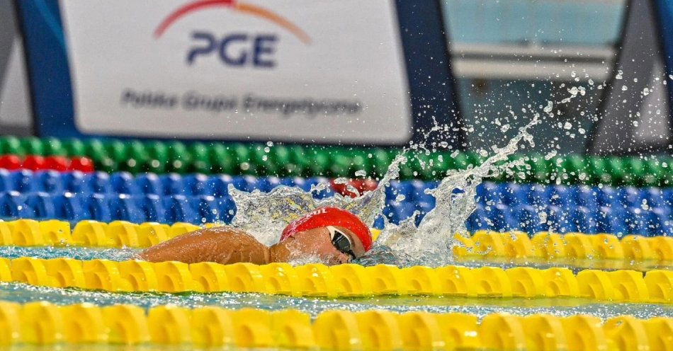 zdjęcie: PGE Grand Prix Puchar Polski w pływaniu: Piskorska i Kałusowski najlepsi w Ostrowcu / fot. Grzegorz Michałowski