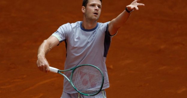 Turniej ATP w Madrycie - Hurkacz awansował do trzeciej rundy