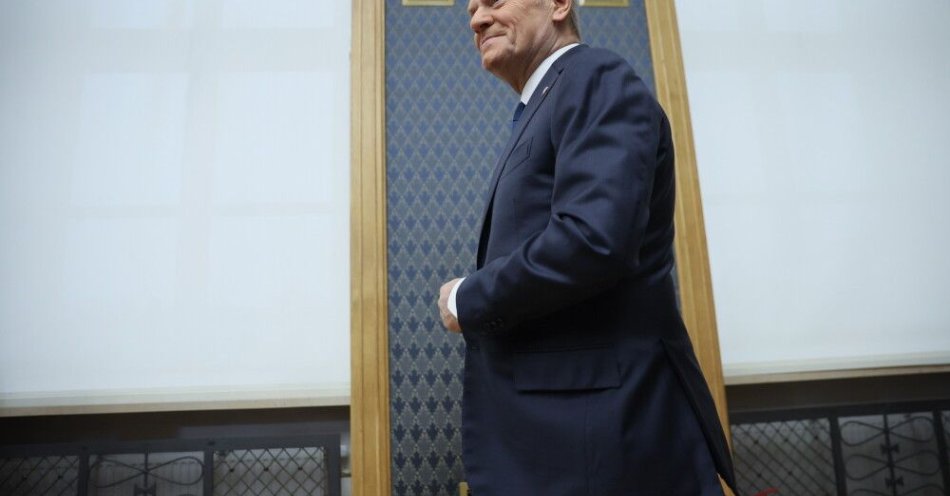 zdjęcie: Sondaż dla Radia ZET: Polacy podzieleni w ocenie skuteczności premiera Donalda Tuska / Warszawa, 12.12.2025. Premier Donald Tusk po spotkaniu